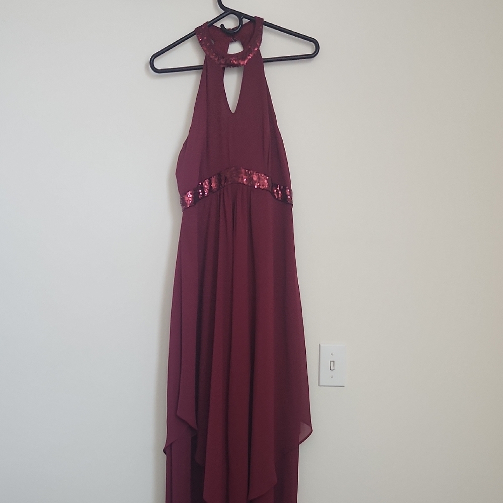 Noctflos Elegant Burgundy Sequin Halter Dress